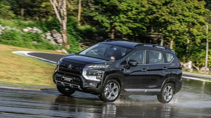 Mitsubishi Xpander Cross HEV Hybrid