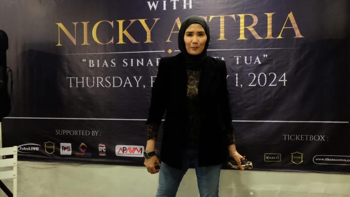 nicky astria