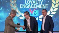 BTN meraih penghargaan Satisfaction, Loyalty, and Engagement (SLE) Index Terbaik 2024. Penghargaan tersebut diserahkan oleh President Director Marketing Recearch Indonesia (MRI) Harry Puspito kepada BTN yang diwakili oleh Kepala Divisi Customer Care PT Bank Tabungan Negara (Persero) Tbk (BTN) Eko Hapsoro dan disaksikan pemimpin redaksi Infobank Eko B Supriyanto dalam ajang 7th Infobank Satisfaction, Loyalty, and Engagement Recognition 2024 di Jakarta.