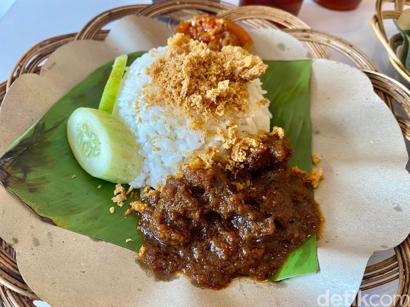 Rameshan: Nasi Rames Kekinian Lauk Cumi hingga Oseng Sapi ala Shani Amelia