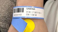 Karena hal tersebut Sabrina mendapatkan perawatan di rumah sakit Korea Selatan. Foto: instagram Sabrina Charunissa