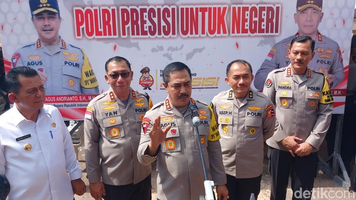 Wakapolri Komjen Agus Andrianto saat kunker ke Batam. (Alamudin Hamapu/detikSumut)