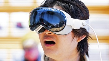 Sebelum penjualan perdana dimulai, Apple sudah membuka pre-order sejak pertengahan Januari 2024. Foto: AP/Noah Berger