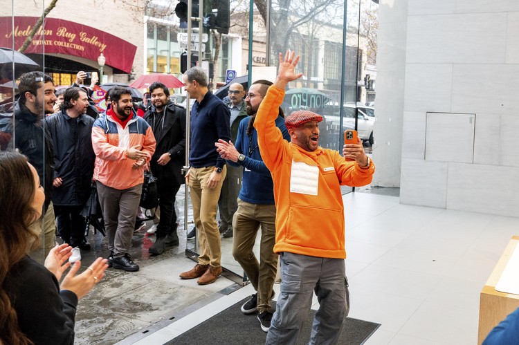 Apple Mohamed Jawad shows off his Vision Pro headset on the first day of sales at a Palo Alto, Calif., Apple Store on Friday, Feb. 2, 2024. Jawad, who described himself as an