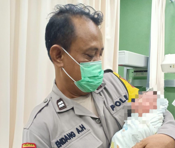 Bayi dibuang Sambikerep Surabaya