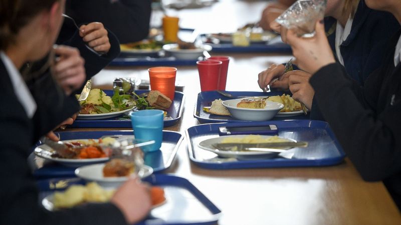 Selamat!  Ibu ini bilang anaknya kecanduan makan kaviar