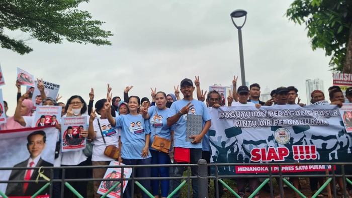 dok. Paguyuban Pedagang Pasar Pintu Air Petamburan Paguyuban Pedagang Pasar Pintu Air Petamburan menyatakan dukungan untuk Prabowo. Deklarasi dukungan dilakukan di Jakarta.