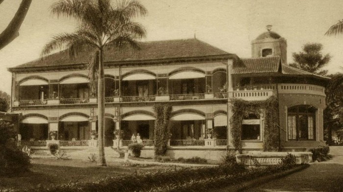 Dokumentasi Villa Dolce, Campbell MacFie dari situs berbahasa Belanda Javapost.nl.