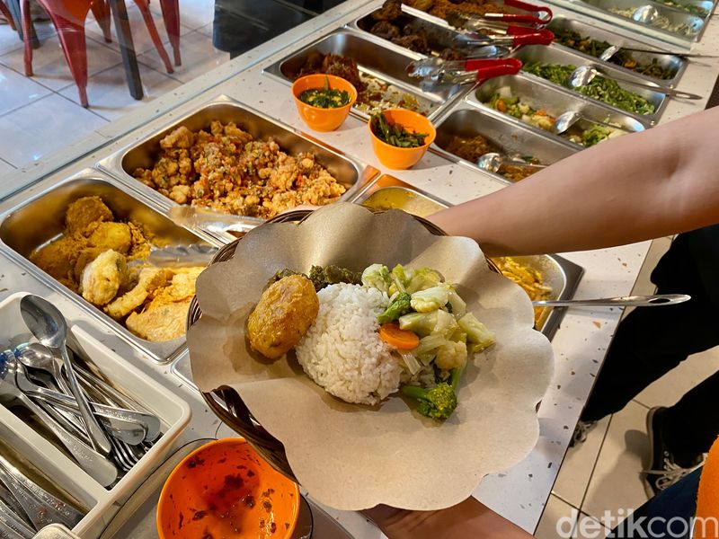 Jual Paket Menu Rp 20 Ribu, Kedai Nasi di Apartemen Ini Laris Manis