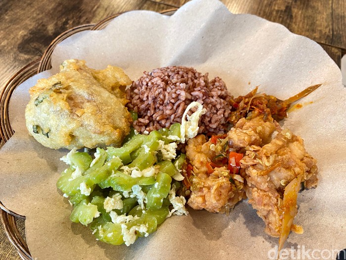 Jual Paket Menu Rp 20 Ribu, Kedai Nasi di Apartemen Ini Laris Manis