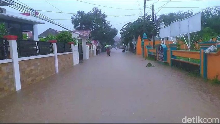 kondisi permukiman warga di salah satu kecamatan di Cilegon, Banten terendam banjir (Iqbal/detikcom)