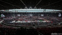 Begini penampakan massa yang menghadiri kampanye akbar di Stadion Utama Gelora Bung Karno (GBK), Jakarta, Sabtu (3/2/2024).