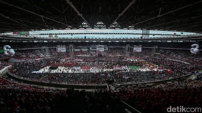 Konser Salam Metal, GBK Memerah dengan Massa Ganjar-Mahfud