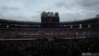 Setidaknya 10 ribu simpatisan dan relawan memukul alat tersebut secara serentak di Gelora Bung Karno (GBK).
