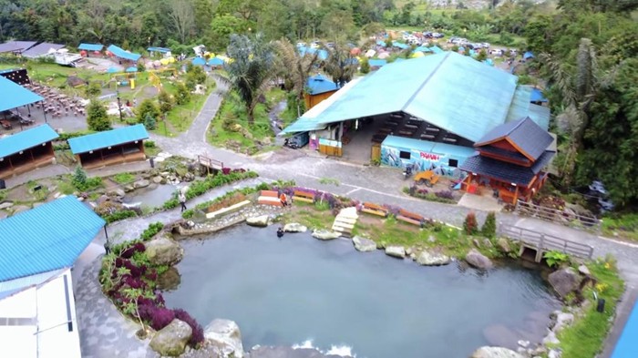Suasana di Pamah View yang dilihat dari atas.