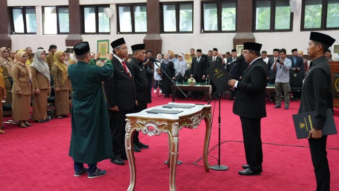 Pemerintah Provinsi (Pemprov) Sulawesi Selatan (Sulsel) resmi mengembalikan jabatan 39 ASN yang nonjob di era Andi Sudirman Sulaiman (ASS) menjabat gubernur Sulsel.