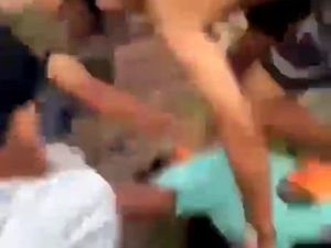 Duduk Perkara 2 Polisi Dihajar Warga saat Amankan Pelaku Penipuan Online