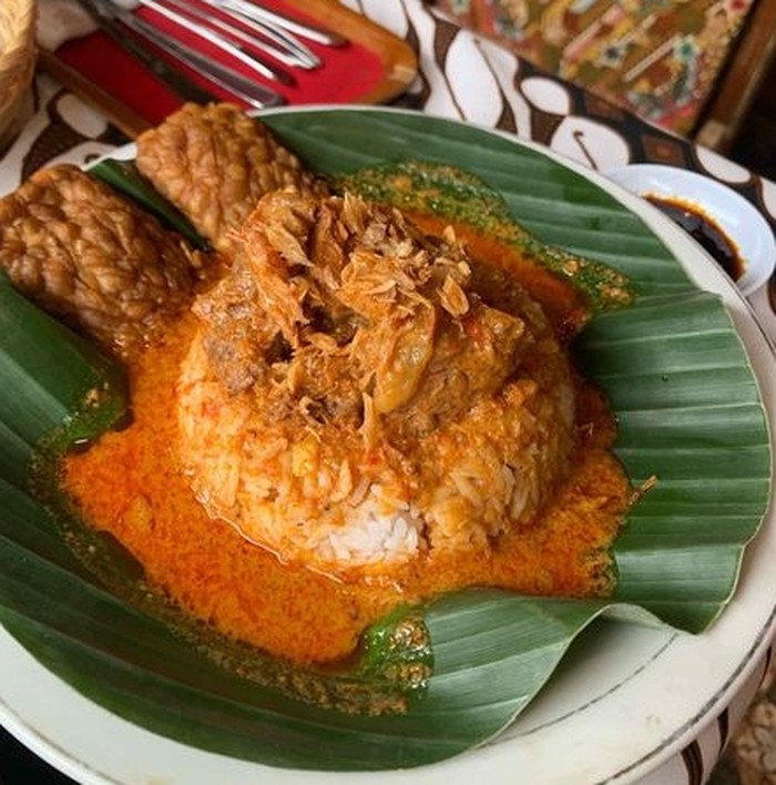 5 Makanan Enak yang Bisa Dicicipi Saat Mampir ke Pasar Mayestik