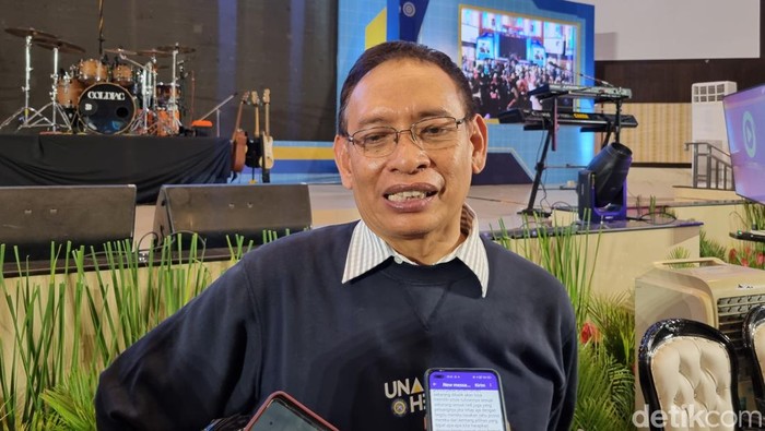 Rektor Unair Prof Nasih ditemui di Gedung ACC Kampus C.