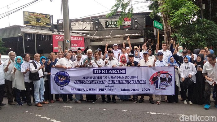 Sejumlah Alumni Unair deklarasi dukungan untuk AMIN.