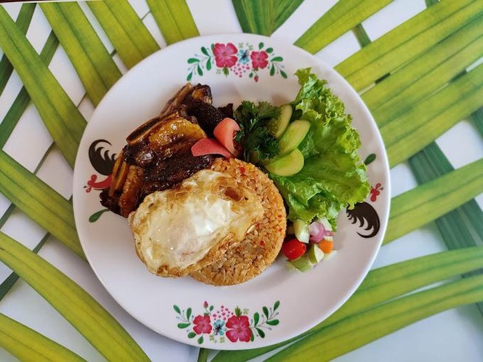 Tempat Makan Enak di Ruko Goldfinch