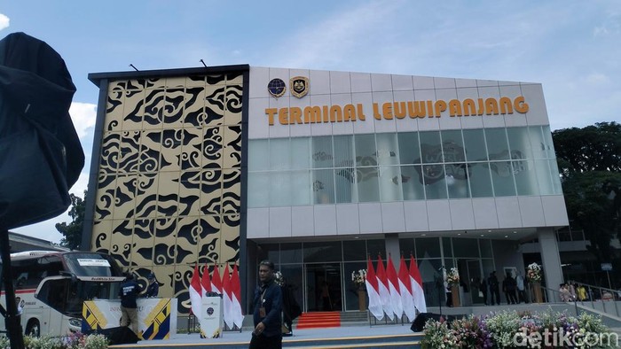 Terminal Leuwipanjang Kota Bandung.