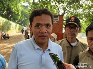 TKN Ingatkan Hasto Bicara Bukti soal Bupati Gresik Tertekan Hadiri Acara 02