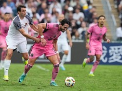 Lionel Messi absen di laga Inter Miami kontra Hong Kong XI pada Minggu (4/2). Inter Miami menang dengan skor 4-1 (Getty Images)