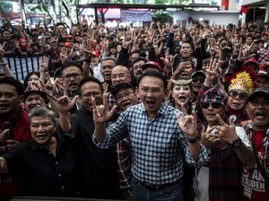 Kemeja Kotak-kotak is Back Kala Ahok Terang-terangan Dukung Ganjar