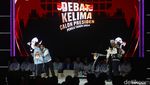 Debat Kelima Pilpres 2024 Usai, Masing-masing Paslon Saling Berpelukan