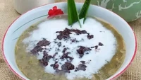 Warkop BPC Gading Raya di Pisangan Timur, Jakarta Timur memang populer sejak dulu. Selain makanannya enak, bubur kacang ijonya juga juara. Harganya Rp 11.000 seporsi. Foto: Pool/Site Culinary