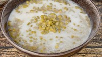Bubur Kacang Ijo Pak Teddy di Taman Sari, Jakarta Barat sudah ada sejak tahun 1965. Di sini racikan bubur kacang ijonya legit dengan harga dari Rp 15 ribu.  Foto: Pool/Site Culinary