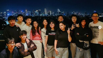 6 Foto Ultah Kenzo Anak Ari Wibowo, Rangkul Mesra Lovely Putri Angel Karamoy
