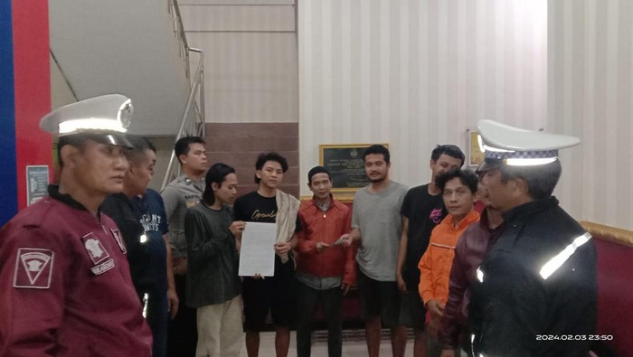 Keributan di Malang didamaikan polisi