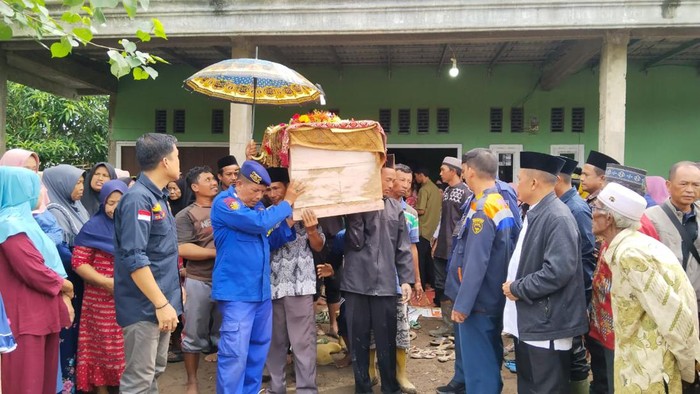 Kondisi di rumah duka korban kecelakaan speedboat di Perairan Tanjung Serai, Banyuasin.