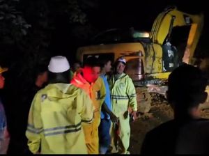 Mobil Berisi Satu Keluarga Terseret Longsor di Taput, 3 Orang Tewas