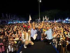 Konser di Solok Ramai Dihadiri Puluhan Ribu Massa, Andre Rosiade: All In Prabowo-Gibran!