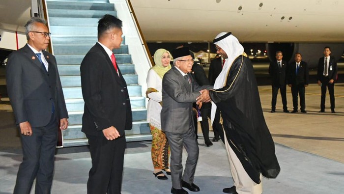 Maruf Amin tiba di Abu Dhabi