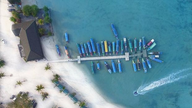 Pantai Sari Ringgung di Lampung. Pantai Sari Ringgung di Lampung.
