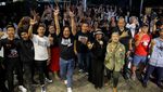 Potret Keseruan Nobar Relawan di Rumah Kita XVG