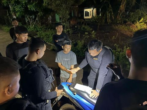 Tim Patroli Presisi Siraju (Polisi Jepara Juara) Polres Jepara mengamankan sejumlah pemuda saat menggelar patroli di sejumlah kawasan Kabupaten Jepara, Jawa Tengah.