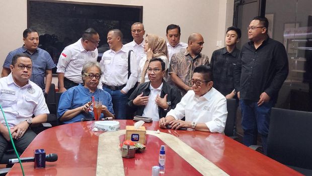 Timnas AMIN dan TPN Ganjar-Mahfud beri bantuan hukum ke Butet