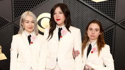 Deretan Selebriti di Red Carpet Grammy Awards 2024 Deretan Selebriti di Red Carpet Grammy Awards 2024