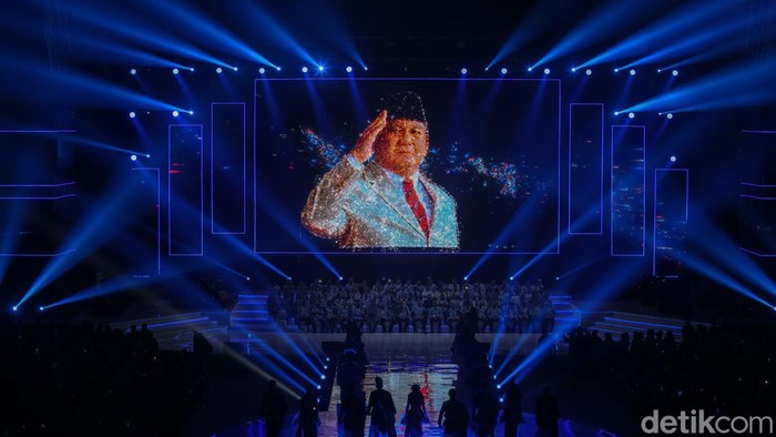 Hashim Sujono Djojohadikusumo saat memberikan sambutannya di Indonesia Arena GBK, Jakarta, Senin (5/2/2024).