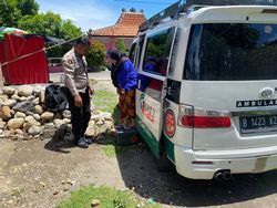 Aipda Wirawan Sulap Mobil Pribadi Jadi Ambulans Gratis untuk Warga Sukoharjo