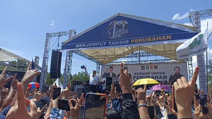 Anies Baswedan kampanye di Sulut (Tiara/detikcom)