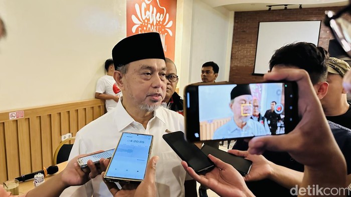 Asisten Pelatih Timnas AMIN Tamsil Linrung.