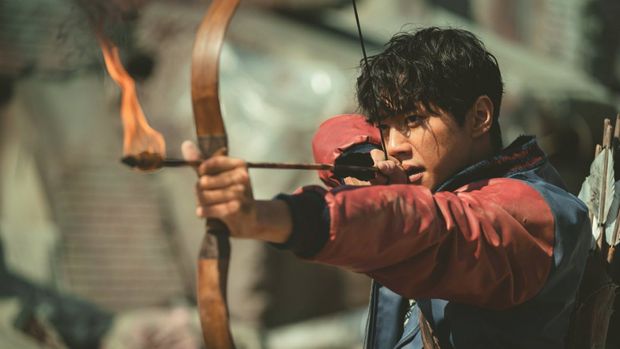 Cuplikan adegan dalam film Badland Hunters.