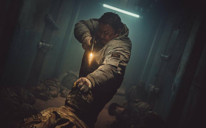 Cuplikan adegan dalam film Badland Hunters.