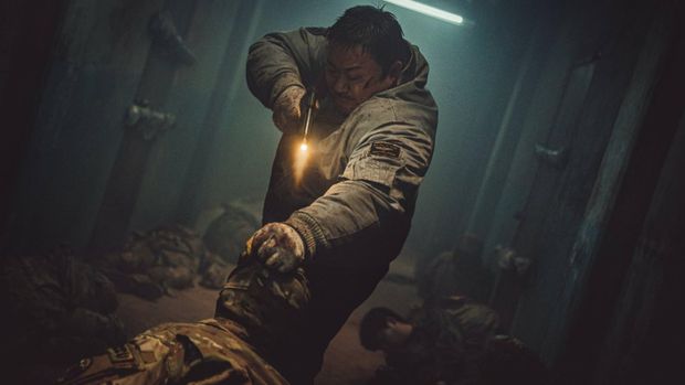 Cuplikan adegan dalam film Badland Hunters.